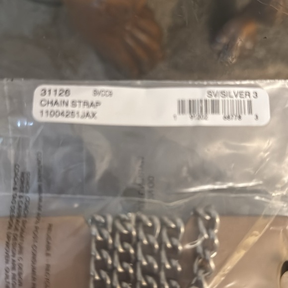 Coach Dinky Chain Strap NWT - Picture 3 of 4